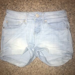 No Boundaries Shorts - No Boundaries shorts size 1 No Boundaries Shorts - No Boundaries shorts size 1